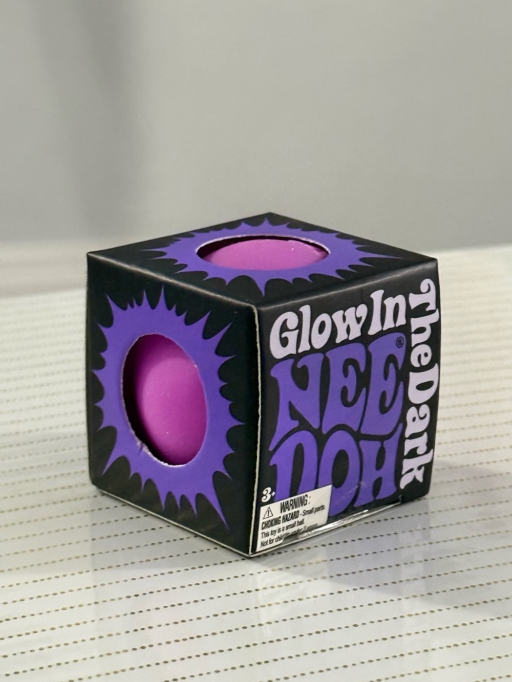 🔥 VIRAL NeeDoh Teenie Groovy Glob GLOW IN THE DARK PURPLE NIB Squishy 🔥